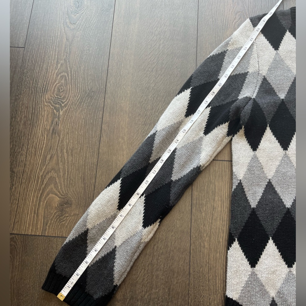Eight Eight Eight Sweater View 4